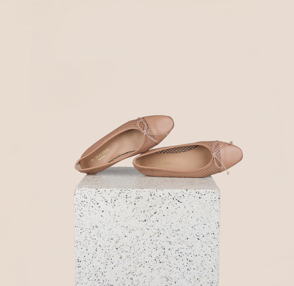 Como - Perforated Nude