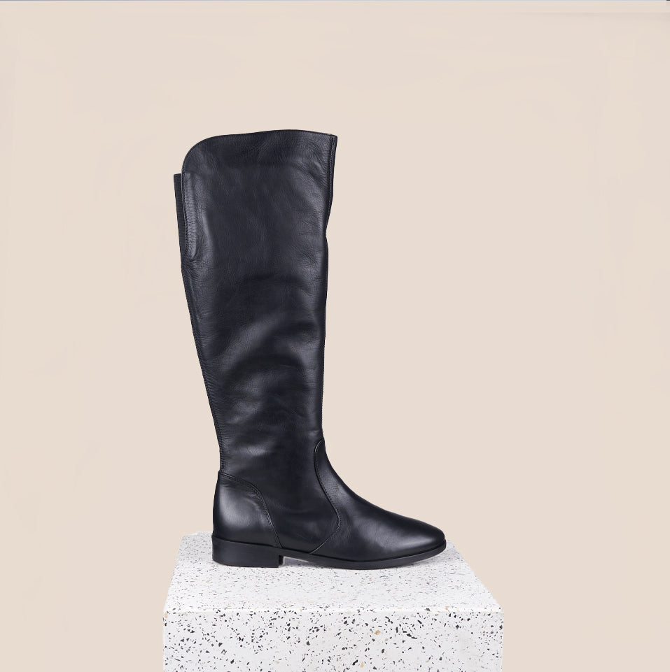 Vittoria - Black Leather