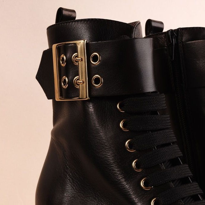 Asti Buckle