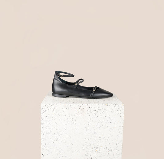 Nola Almond - Black Leather
